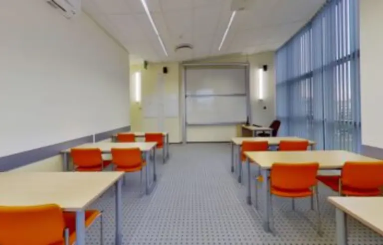 Regionalne Centrum Konferencyjne przy Uczelni Jana Wyżykowskiego - zdjęcie 1