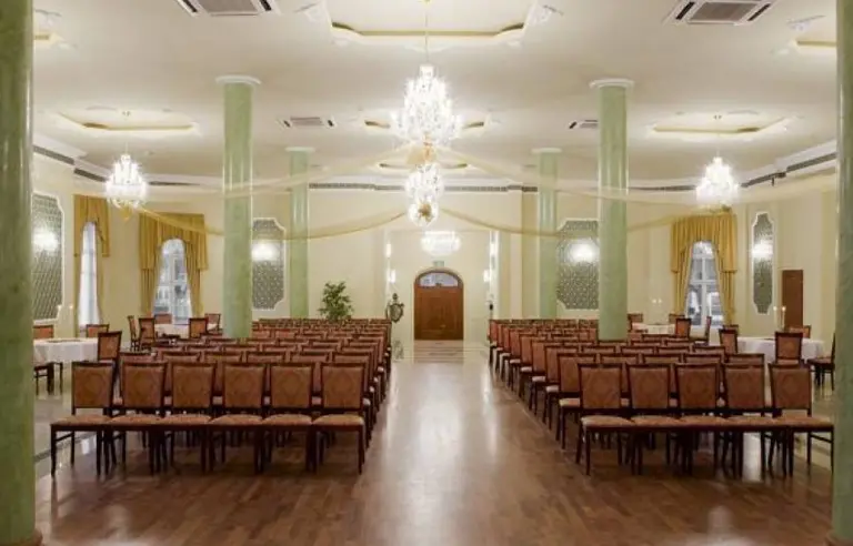 Hotel Garden - photo 1