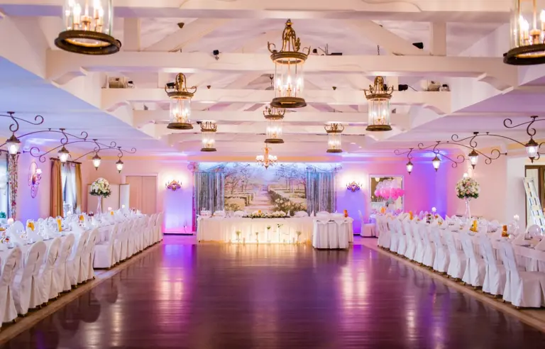 Pałac na Opieszynie Września Sala Bursztynowa