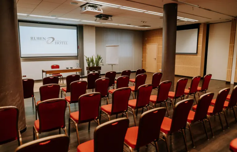 Ruben Hotel / Srebrna Góra - photo 1