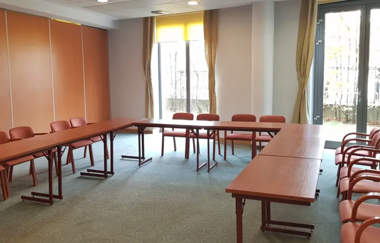 Zakrzówek Konferencje i Eventy / Sympo Apartments (dawniej Hotel Sympozjum Kraków) - zdjęcie 1