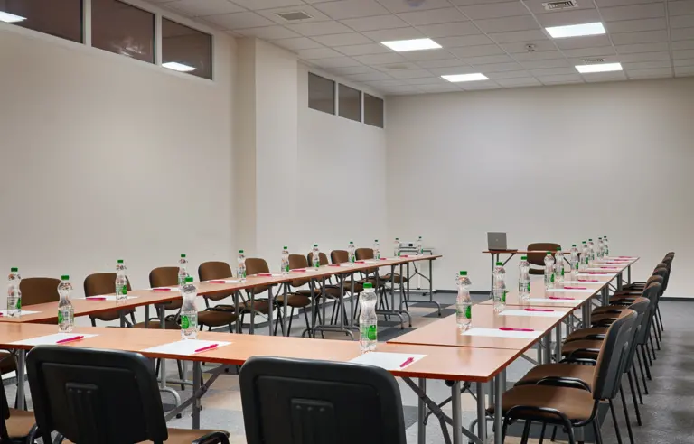 Hotel Focus Łódź - zdjęcie 1