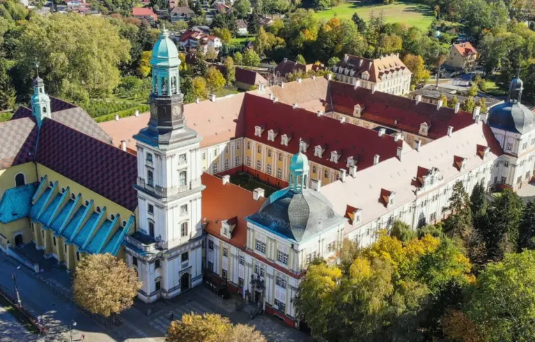 Klasztor Sióstr Boromeuszek w Trzebnicy
