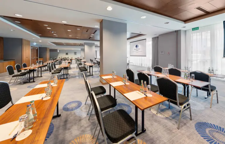 DoubleTree by Hilton Krakow Hotel & Convention Center - photo 1