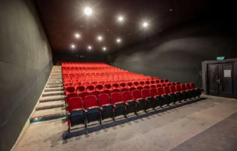 Kinoteka Warszawa sala Przyjaźń