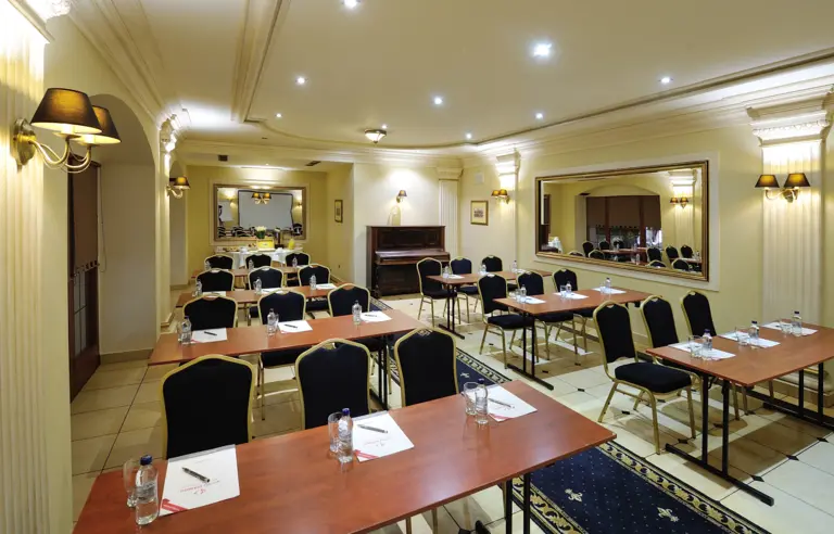 Hotel Diament Arsenal Palace Katowice Chorzów - photo 1