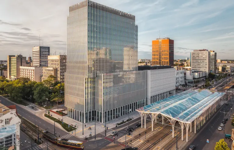 Hi Piotrkowska Łódź - zdjęcie 1