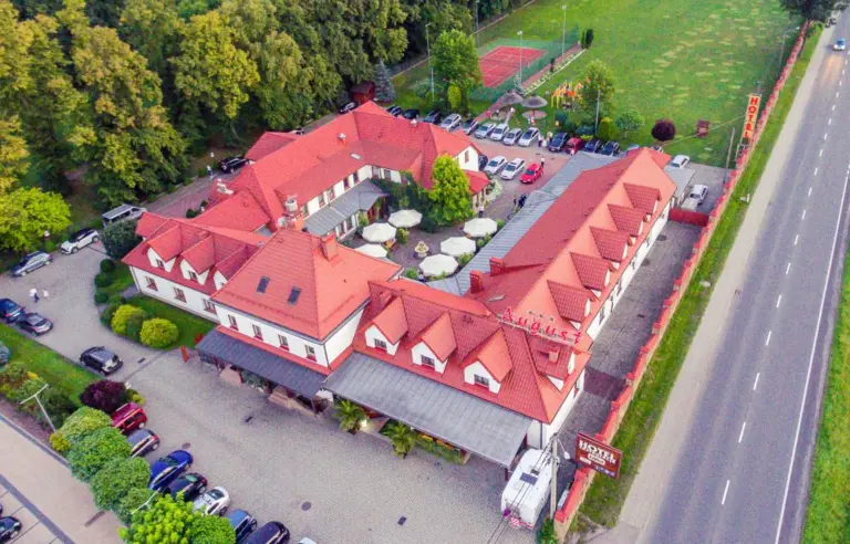 Hotel Restauracja August Brzesko