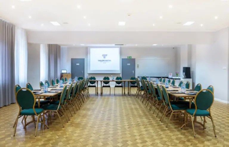 Tailor Hotel Sport & Conference - photo 1