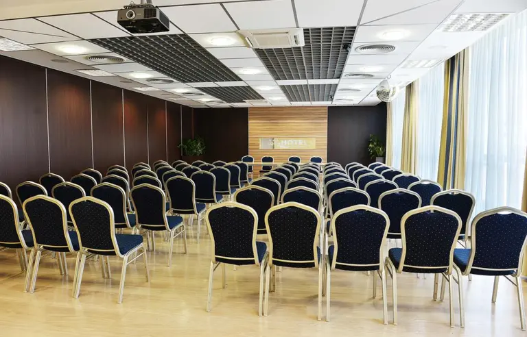 Hotel Aqua Polkowice duża sala konferencyjna