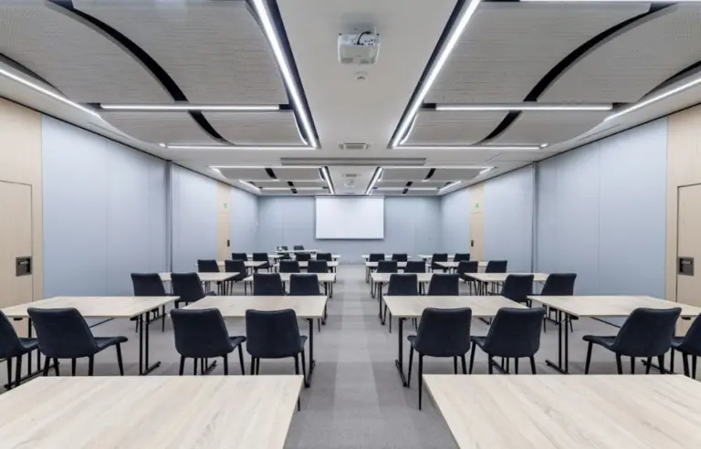 Hotel Robert's Port Lake Resort & SPA - photo 1