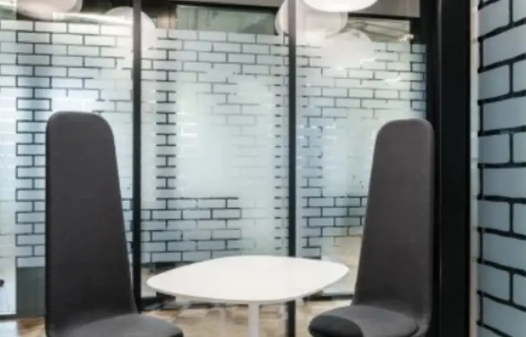 Brain Embassy Konstruktorska 11 - zdjęcie 1