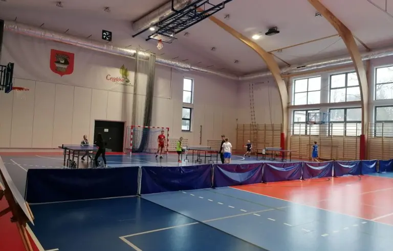 Hala Widowiskowo-Sportowa w Cegłowie im. Stanisława Wójcika - zdjęcie 1