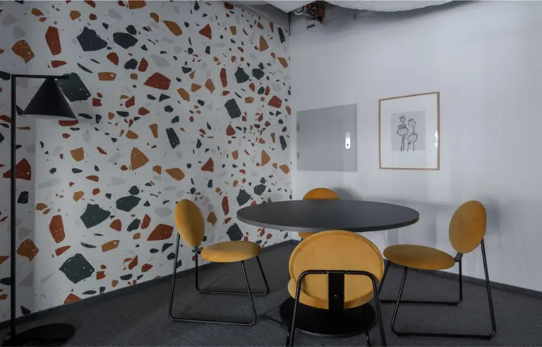 Wolf Marszałkowska - zdjęcie 1