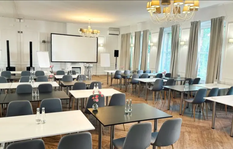 Samo Centrum Wszechświata/Warsaw Event Space - zdjęcie 1