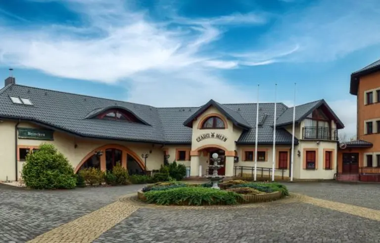 Czarci Mlyn Gosciniec i Restauracja Bedzin