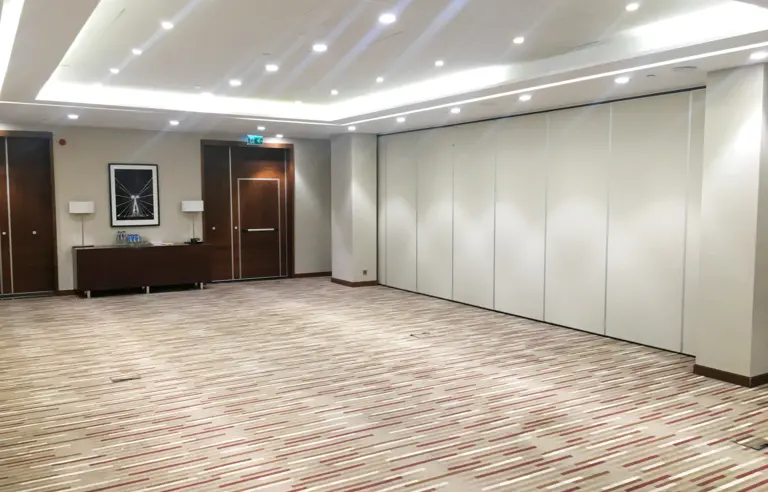 DoubleTree by Hilton Hotel & Conference Centre Warsaw - photo 1