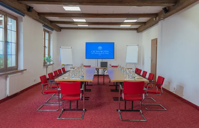 Cicha Woda Hotel Centrum Konferencyjne Karczma - photo 1