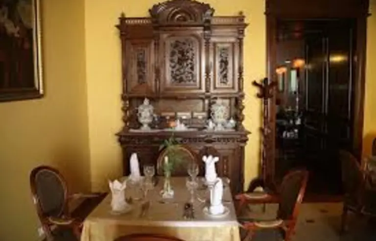 Zamek Dubiecko - photo 1