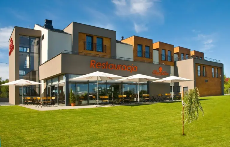 Hotel Cztery Brzozy Kowale