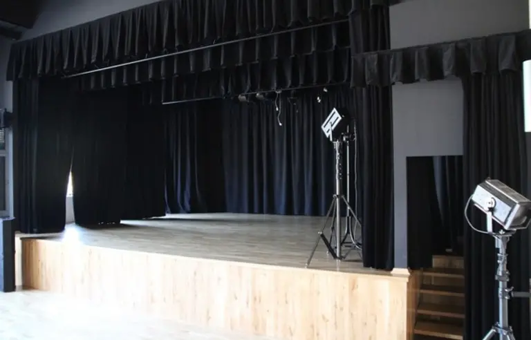 Miejskie Centrum Kultury w Bełchatowie sala teatralna