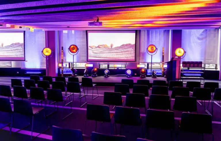 Chmielna 73 - zdjęcie 1