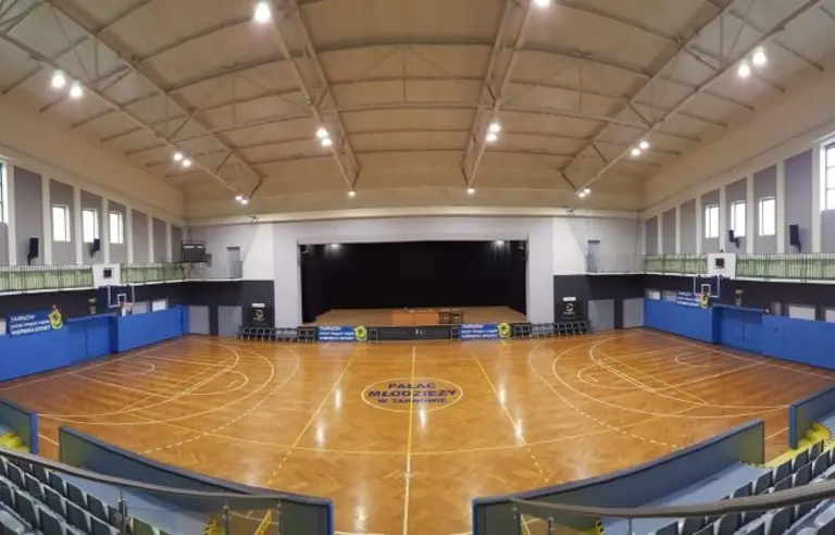 Hala Sportowo-Widowiskowa w Palacu Mlodziezy w Tarnowie