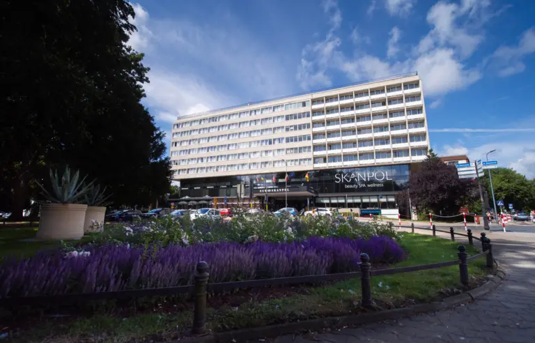 Hotel New Skanpol - zdjęcie 1