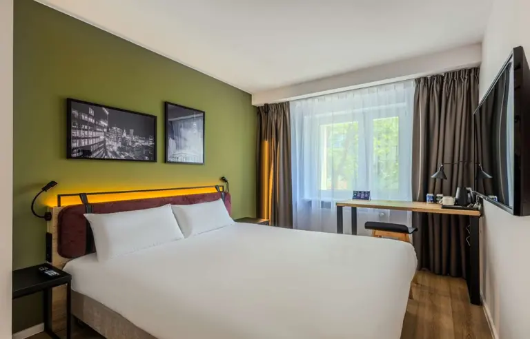 Hotel Campanile Warszawa Północ pokoj