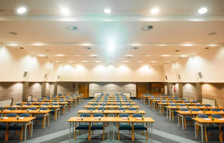 Hotel Atut Wielkopolskie Centrum Konferencyjne - zdjęcie 1