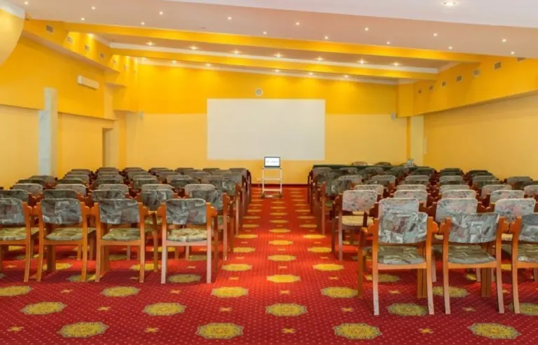 Hotel Gołębiewski Białystok - photo 1