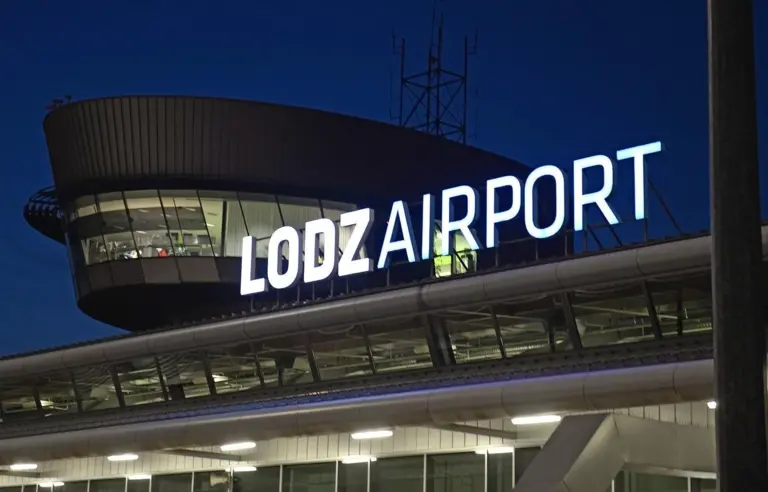 Port Lotniczy Łódź im. Władysława Reymonta - zdjęcie 1