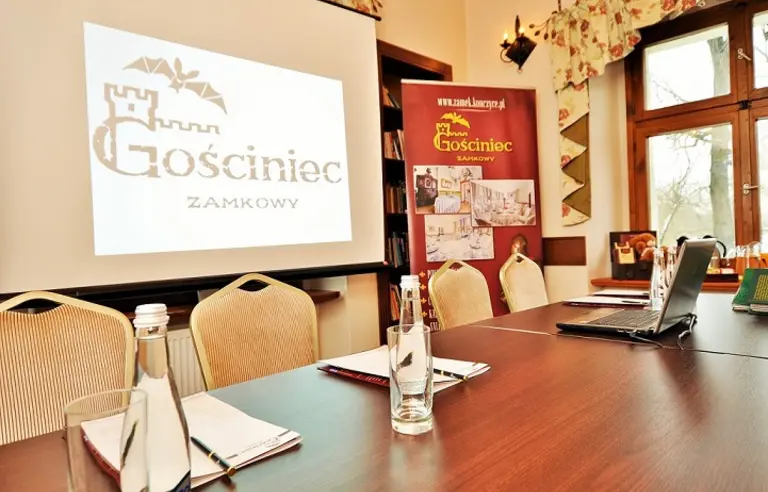 Gościniec Zamkowy - OBIEKT ZAMKNIĘTY - zdjęcie 1