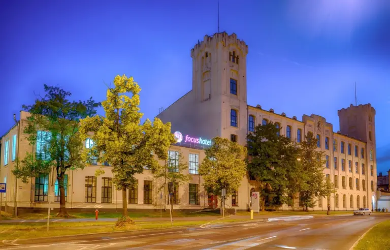 Hotel Focus Łódź - zdjęcie 1
