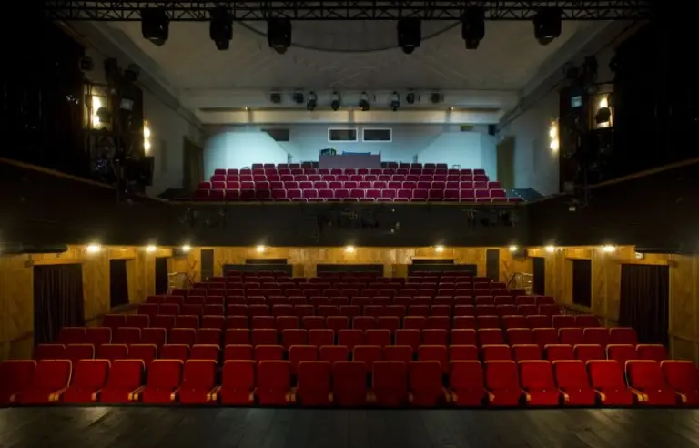 Teatr Ateneum Siedziba Główna - zdjęcie 1