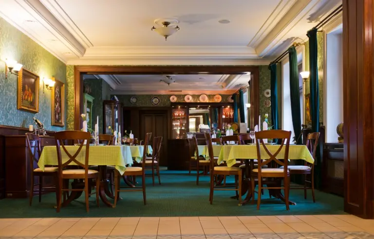 Pałac Wiejce - photo 1