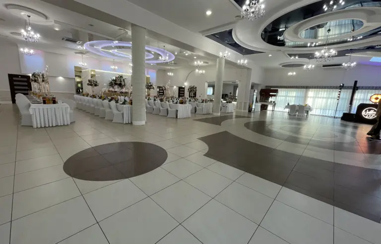 Ambrozja Dom Bankietowy & Hotel - zdjęcie 1