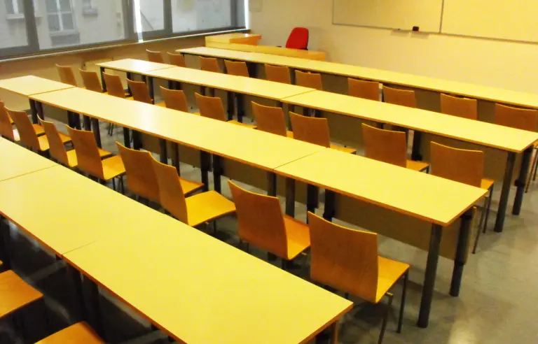 Uniwersytet Wrocławski Wydział Prawa, Administracji i Ekonomii Wrocław sala konferencyjna