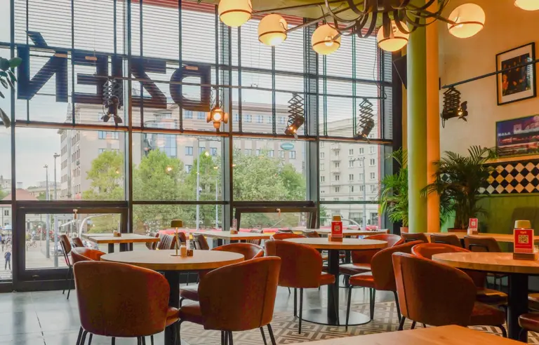 Dzień i Noc Hala Mirowska - zdjęcie 1