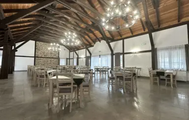 Karczma u Jakuba Brzezimierz sala