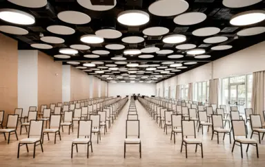 Hotel Crystal Mountain - photo 3