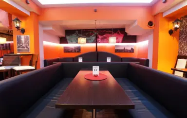 Sofa Club & Restaurant - zdjęcie 2