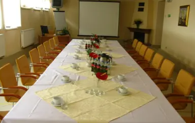 Zajazd i Ośrodek Konferencyjno - Wczasowy "Madohora" - zdjęcie 3