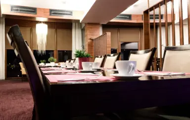 Vestil Hotel Piotrków Trybunalski restauracja