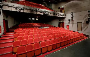 Białołęcki Ośrodek Kultury van Gogha - photo 2