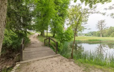 Park w Hanza Pałac Wellness & SPA