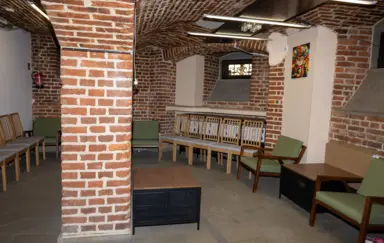 Salka nr. 2 o pow. 24 m2. Widok od wejścia.