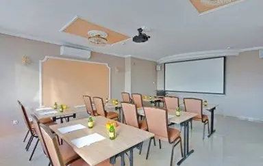 Hotel Wiatraczna - ZAMKNIĘTY - zdjęcie 2