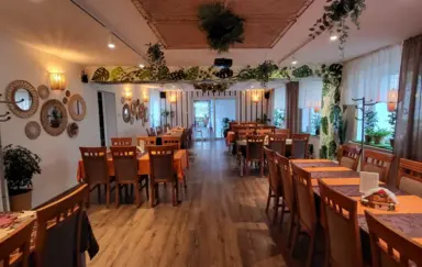 Zajazd Gniewko sala restauracyjna