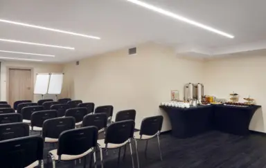 Sala konferencyjna PIaskowa